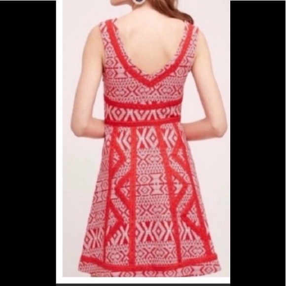 Anthropologie Mauve Emma Red And White Geometric Print Mini - Picture 2 of 9